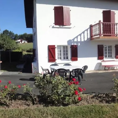 Nun-hobeki Nyaraló Saint-Étienne-de-Baïgorry